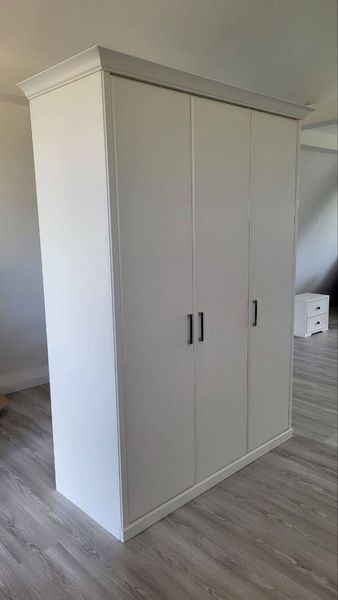 Білий спальний гарнітур Віола у сучасному стилі 10453 фото