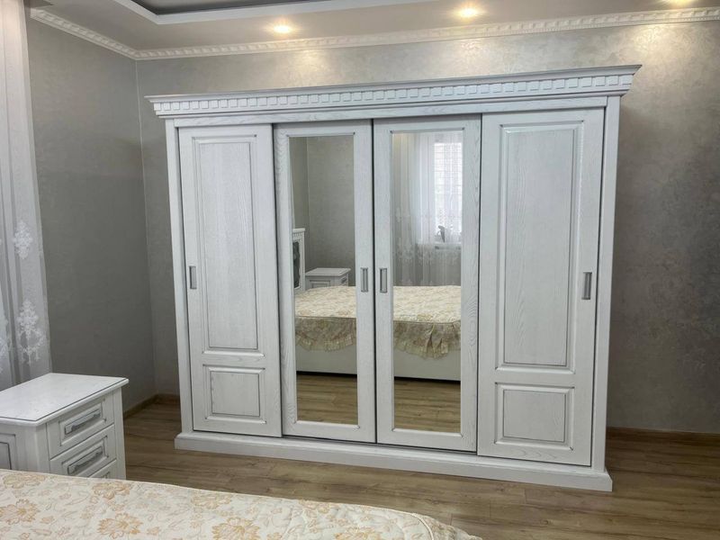 Спальня из дерева Монреаль с 4 дверным шкафом купе 10421 фото