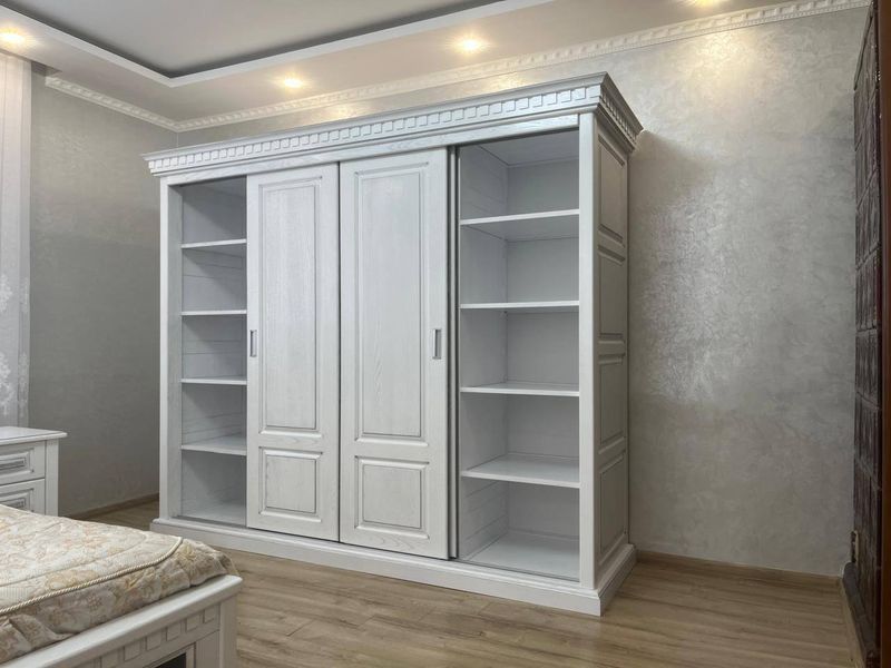 Белый 4 дверной шкаф купе Монреаль из дерева дуб 10422 фото
