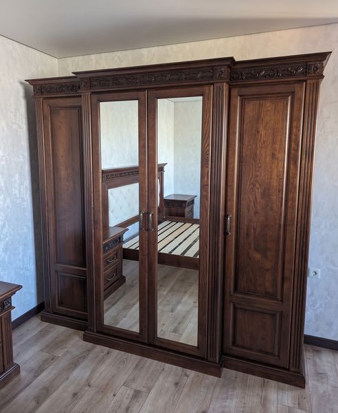 Белая спальня из массива дуба Корнелия кровать, шкаф, комод 10479 фото