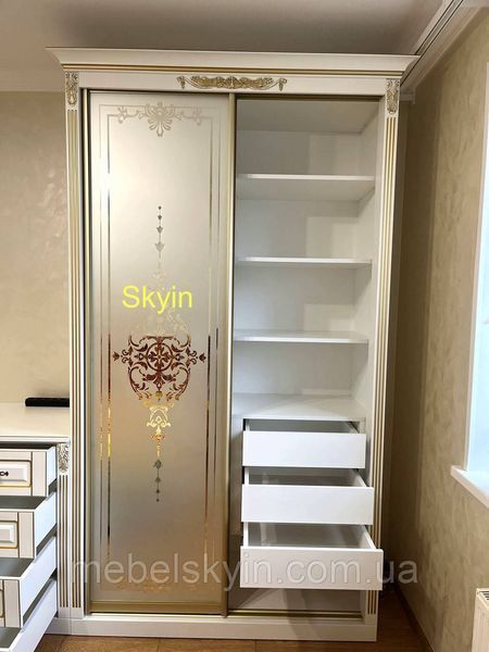 Стінка Класика з шафами купе та комодом біла із золотом 2121329115 фото