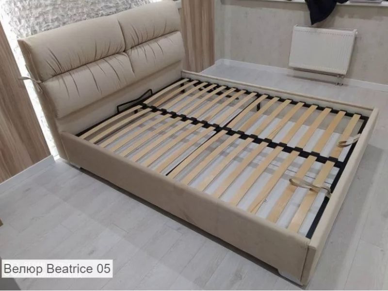 Сучасне м'яке ліжко Манчестер з підйомним механізмом 10337 фото